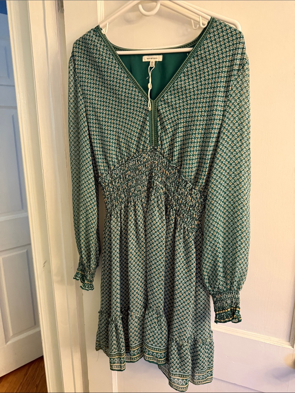 New Green Max Studio Printed Long-Sleeve V Neck Dress XL $20